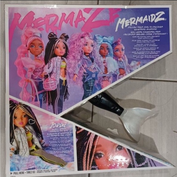 Color Change Doll - Picture 3 of 3